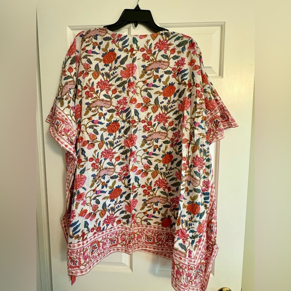 Floral coverup with Red and Pink Accents
*Brand is Pomegranate*